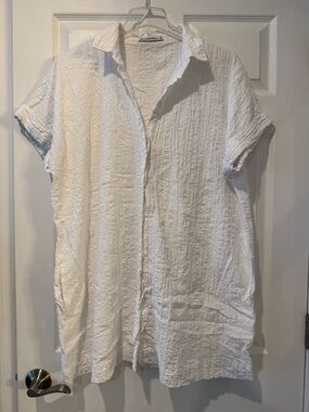 Abercrombie & Fitch White Textured Short-Sleeve Button-Down Dress